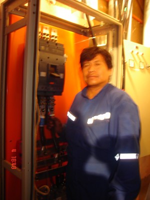 ARNALDO TORRES MARRON oficios y profesiones en Santiago |  EMERGENCIAS ELECTRICAS, TECNICO ELECTRICISTA INDUSTRIAL