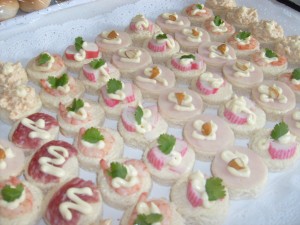 pedro oficios y profesiones en Santiago |  Canape pastelitos minipizzas cocteleria eventos bautizos celebraciones , servicio cocteleria eventos domicilios 086612378