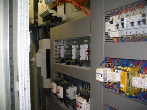 salvo oficios y profesiones en Santiago |  tecnico inacap electrico , urgencias lectricas