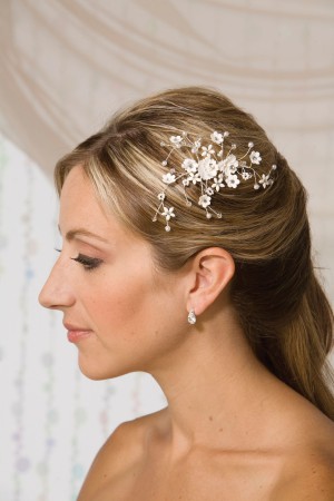 Mulier oficios y profesiones en Las Condes |  Novias Accesorios, Tiaras, Tocados para el pelo, collares, Tiaras, tocados, collares, aros, finos accesorios de novia