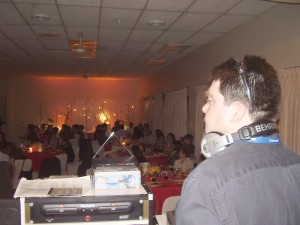 DJ-ARY oficios y profesiones en Rancagua |  MUSICA ENVASADA-DJ,ILUMINACION,ANIMACION DE FIESTAS,MATRIMONIOS Y EVENTOS, EN RANCAGUA Y SEXTA REGION: TEL. 72 / 964222  - 09 9634908