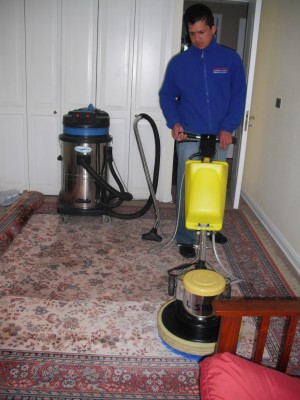 limsanpa oficios y profesiones en Santiago |  ASEO PROFUNDO LAVADO DE ALFOMBRAS,PISOS,VIDRIOS., SERVICIO DE ASEO PROFESIONAL