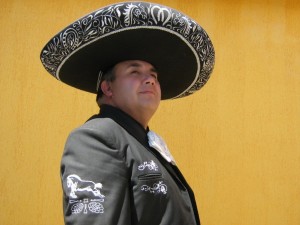 ALEJO ALLENDE ORELLANA  oficios y profesiones en Santiago |  PARA ESTAS VACACIONES SALUDE CON MARIACHIS A DOMICILIO,97181780, ALEJO ALLENDE EL CHARRO QUE CANTA BONITO PARA SUS CELEBRACIONES 