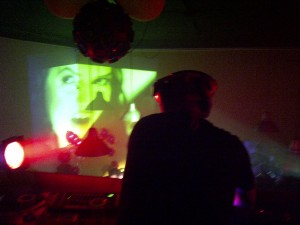 VIPEVEN oficios y profesiones en Las Condes |  Dj, vj, musica para fiestas, eventos, matrimonios, aniversarios, Amplificacion, iluminacion, dj, vj, fotografia, video, diaporamas