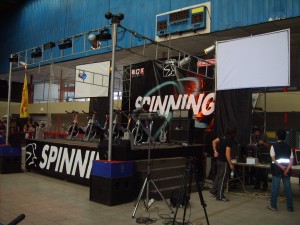 rzproducciones oficios y profesiones en Santiago |  animador, maestro de ceremonias, locutor comercial, cantante y dj, amplificacion, luces, karaoke, modelos