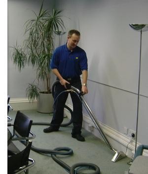 limpiexpress oficios y profesiones en Santiago |  limpieza de todo tipo de alfombras y pisos, presupuestos gratuitos para todo tipo de alfombras, fijas y moviles