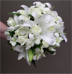 Mauricio Rojas oficios y profesiones en Santiago |  ARREGLOS FLORES NATURALES , RAMOS DE NOVIA, DECORACION MATRIMONIOS, MAURICIO ROJAS - WILMA FUENTES PEINADOS Y MAQUILLAJES A DOMICILIO