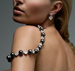 Mauricio Rojas oficios y profesiones en Santiago |  ARREGLOS FLORES NATURALES , RAMOS DE NOVIA, DECORACION MATRIMONIOS, MAURICIO ROJAS - WILMA FUENTES PEINADOS Y MAQUILLAJES A DOMICILIO