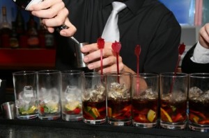 hiomero oficios y profesiones en &Ntilde;u&ntilde;oa |  Ofrecemos garzones 09-1570121 atencion unica domicilios garzonexpress, Disponibilidad, puntualidad y un excelente servicio en bautizos cumple