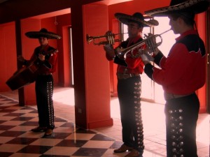 Mariachi Juarez oficios y profesiones en Santiago |  Serenatas en santiago y alrededores 88690906 ��� , Mariachi juarez, serenatas a domicilio