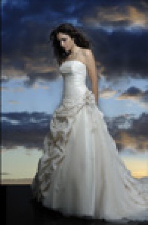 Wilma Fuentes oficios y profesiones en Santiago |  PELUQUERIA-WILMA FUENTES*ESPECIALISTA EN NOVIAS -  GRADUACIONES � FIESTAS-E, ARREGLOS FLORALES - RAMOS DE NOVIA - ARREGLOS IGLESIA Y CENTRO EVENTOS-SERV