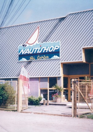 Francisco Franciz oficios y profesiones en Santiago |  Se&ntilde;aletica letreros letras autoadhesivas logotipos dibujos cintas, Vitrinas vehiculos embarcaciones