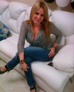 Carolina oficios y profesiones en Santiago |  Masajistas profesionales en pleno centro reserva tu hora, Masajes relajaci&oacute;n anti estres 