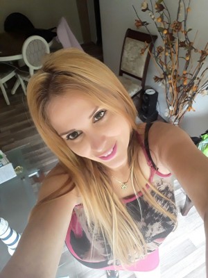 Carolina oficios y profesiones en Santiago |  Terapeuta profesional ofrece terapias para varones. +56954614892, Masajes relajaci&oacute;n anti estres 